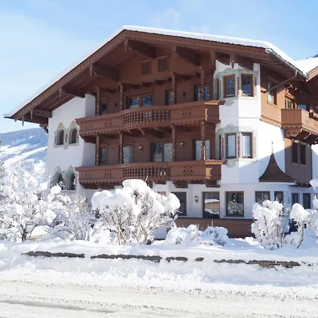 Landhaus Sabrina Apartment Mayrhofen